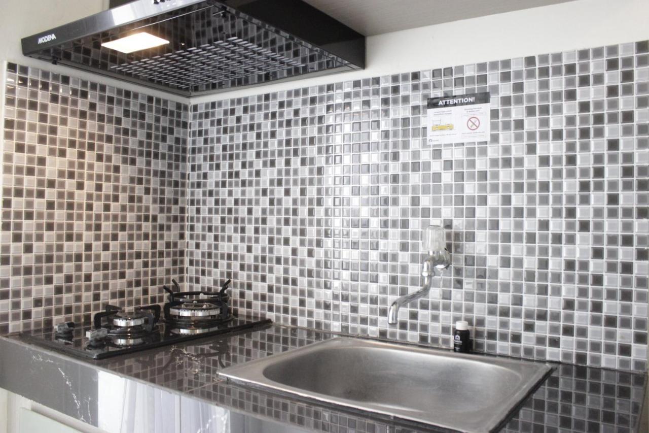 Chic And Comfy 2br At Parahyangan Near Unpar By Travelio Bandung