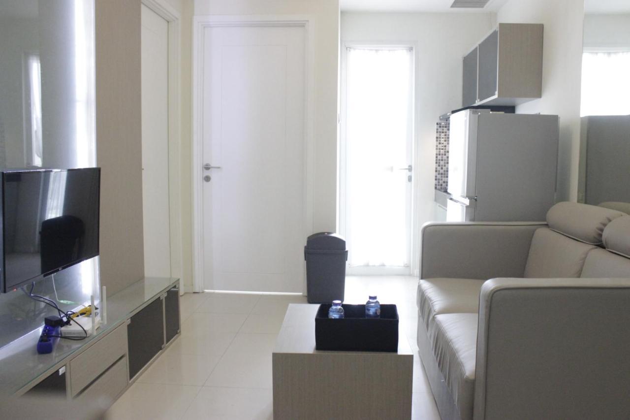 Chic And Comfy 2br At Parahyangan Near Unpar By Travelio *