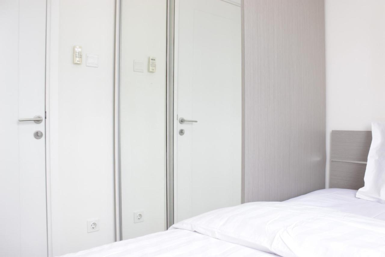 Chic And Comfy 2br At Parahyangan Near Unpar By Travelio Bandung