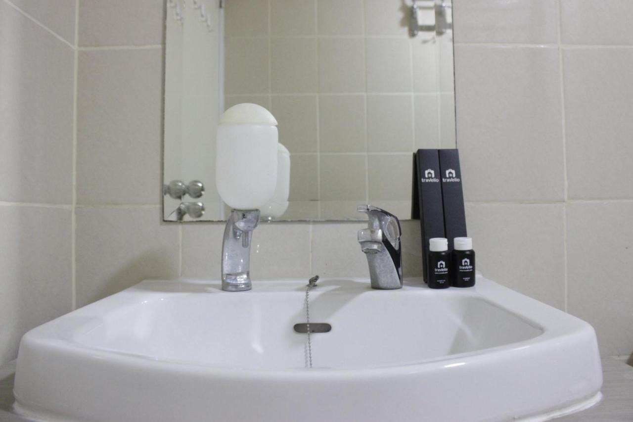 Chic And Comfy 2br At Parahyangan Near Unpar By Travelio Apartemen