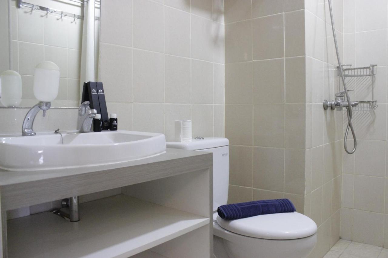 Chic And Comfy 2br At Parahyangan Near Unpar By Travelio Apartemen
